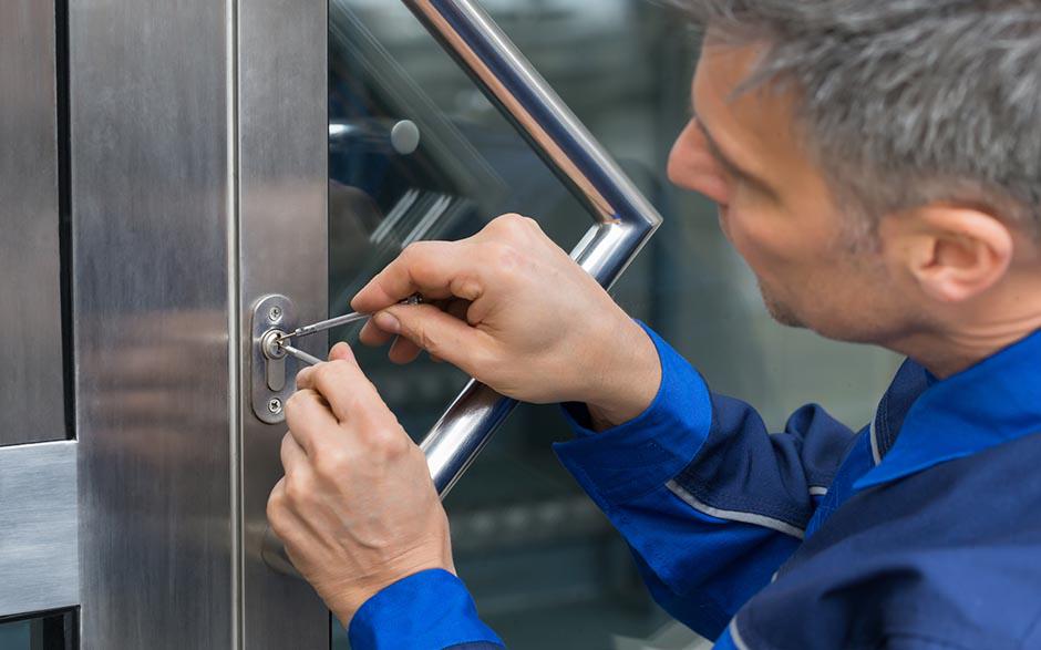 serrurier tarif changement serrure Versailles