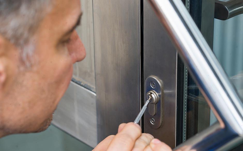 serrurier ouverture de porte Paris 20